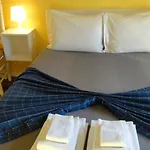 Apartman Santa Barbara *