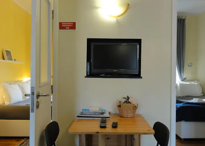 Santa Barbara 아파트